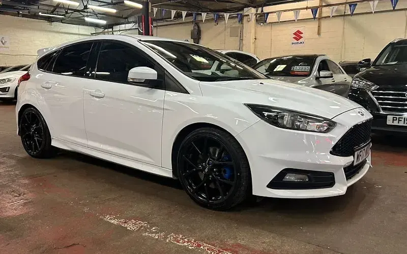 Used Ford Focus ST 185 HP (136 kW) 2016 Hatchback