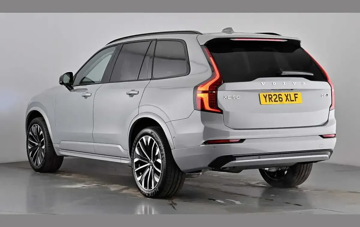 Ny Volvo XC90 Ultra 250 HK (183 kW) 2026 Grå SUV