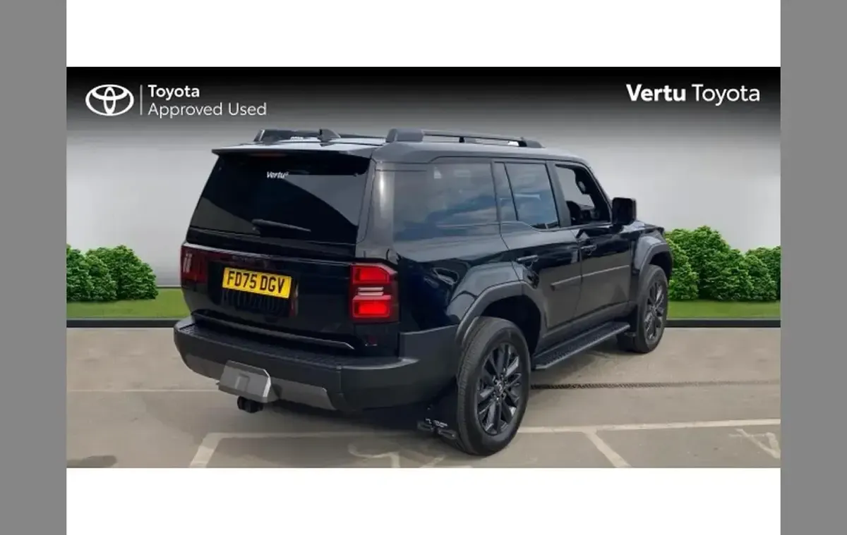 Used Toyota Land Cruiser 202 HP (148 kW) 2025 Black SUV