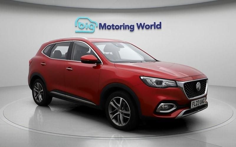 Red Used 2023 MG HS Excite SUV | £15,406 (Fair price) - Image 1/4