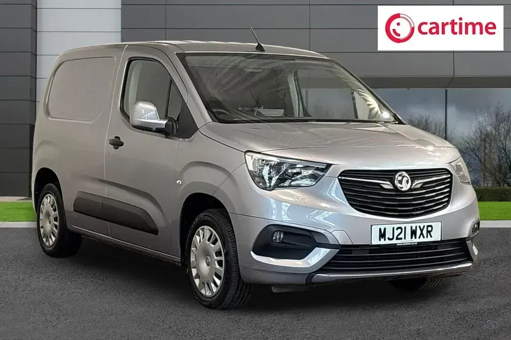 Used Vauxhall Combo Sportive 101 HP (74 kW) 2021 MPV