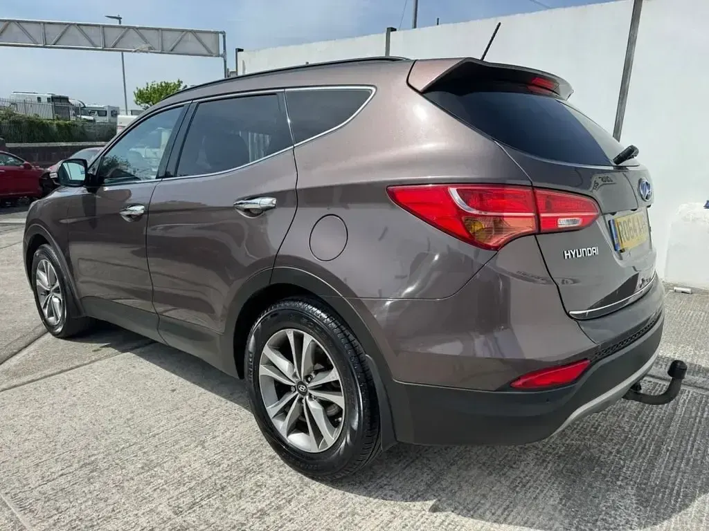 Usado Hyundai Santa Fe Premium 197 CV (144 kW) 2014 Marrón SUV