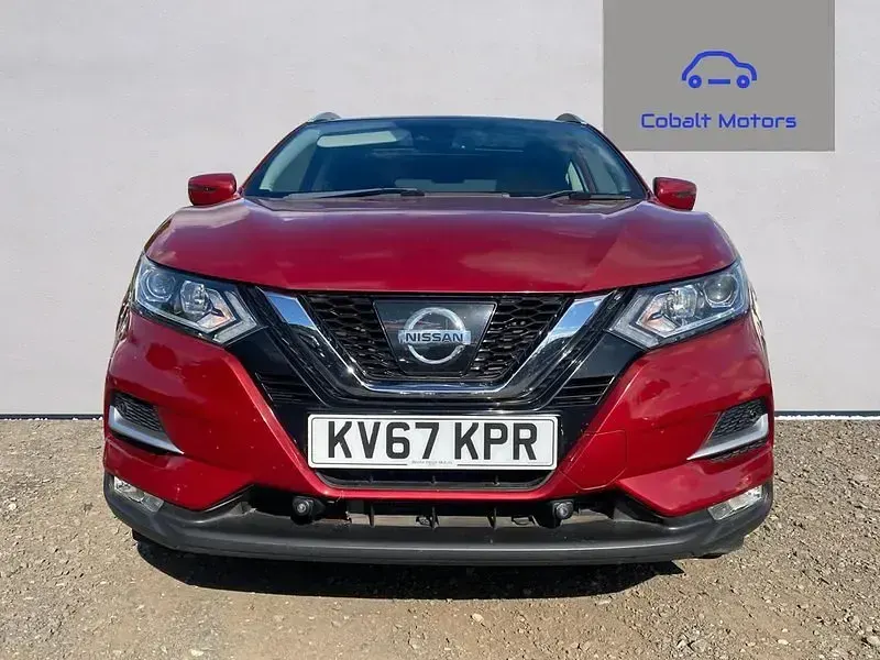 Used Nissan Qashqai N-Connecta 2017 Red SUV