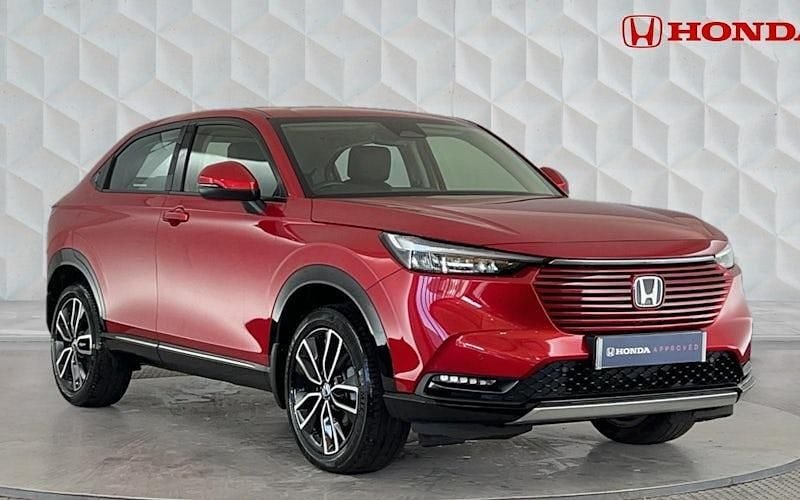 Crystal red Used 2023 Honda HR-V Advance SUV | £22,295 (Fair price) - Image 1/4