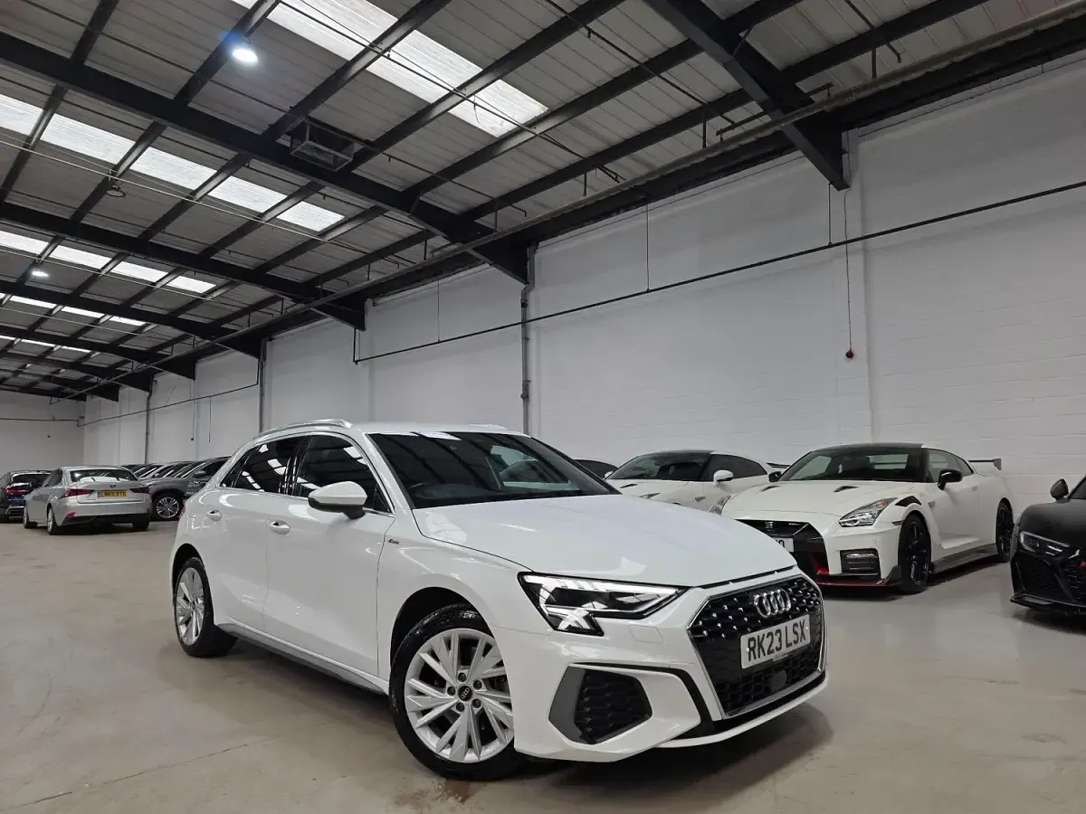 Used Audi A3 Sportback S-Line 204 HP (150 kW) 2023 White Hatchback
