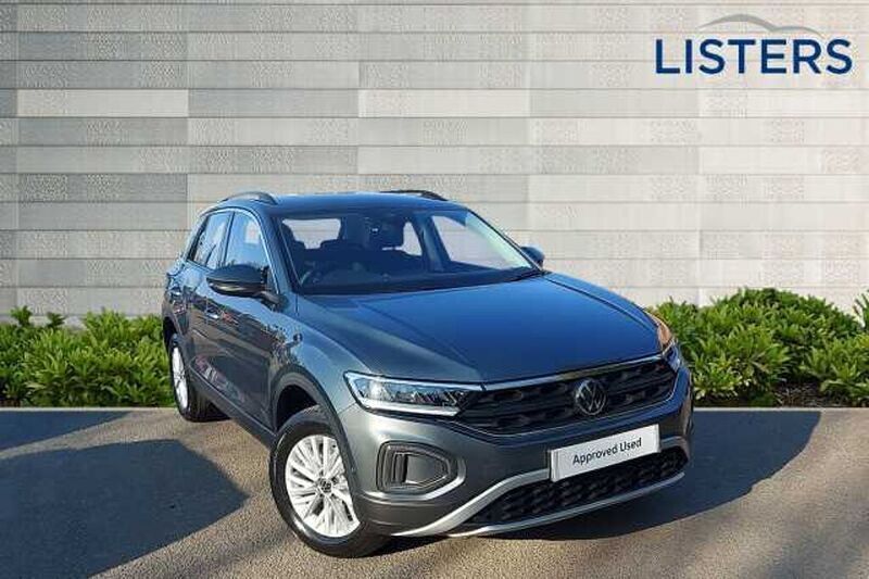 Used 2025 VW T-Roc Life SUV | £24,990 (Fair price) - Image 1/4