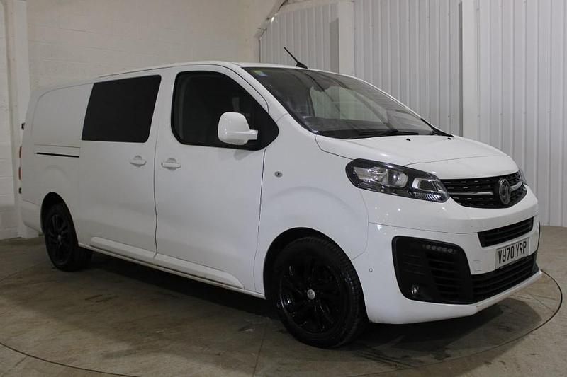 Used Vauxhall Vivaro Elite 150 HP (110 kW) 2020 White MPV