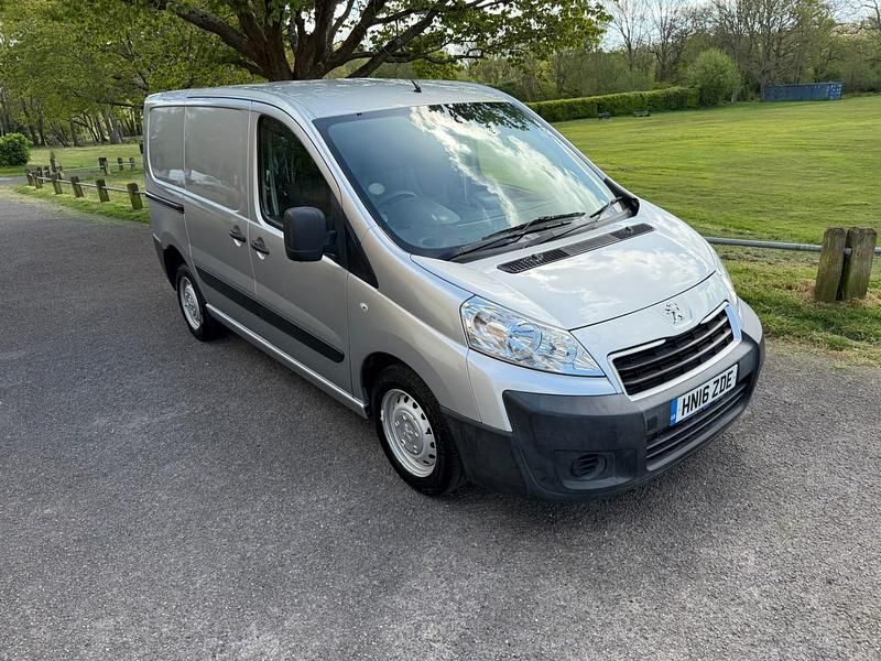 Second-hand Peugeot Expert 90 CP (66 kW) 2016 Argintiu Van