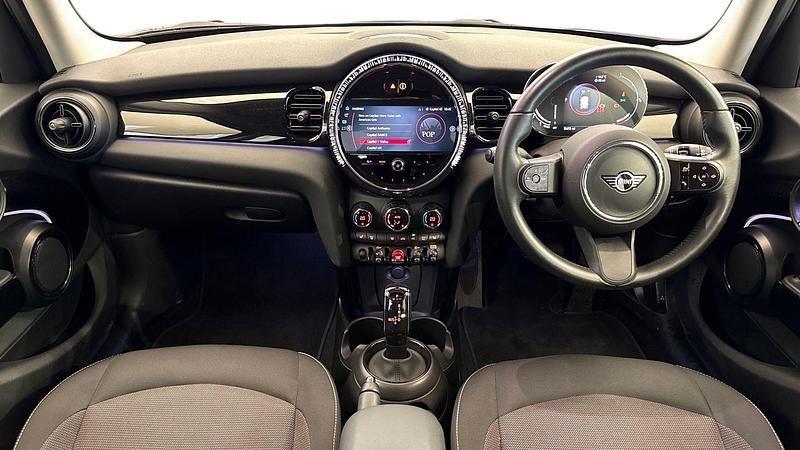 Used Mini Cooper Classic 134 HP (98 kW) 2023 Black Hatchback