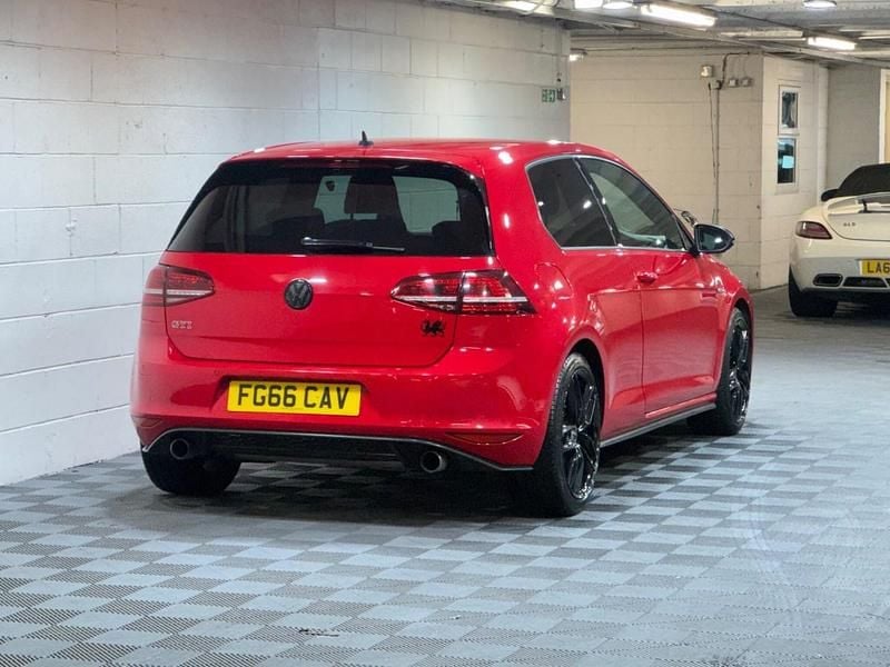 Używany VW Golf VII GTI 2016 Czerwony Hatchback