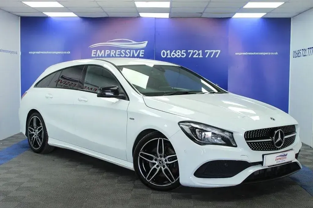 Used Mercedes CLA220 Shooting Brake AMG line 177 HP (130 kW) 2019 White Estate