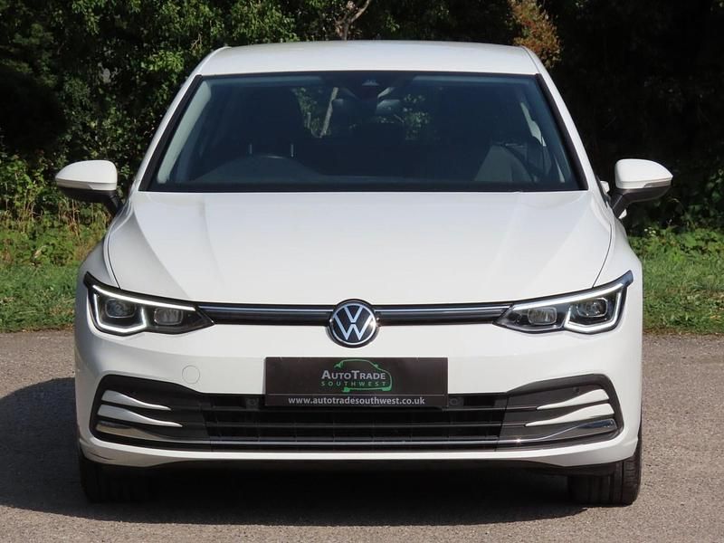 Used VW Golf VIII Style 130 HP (95 kW) 2021 White Hatchback