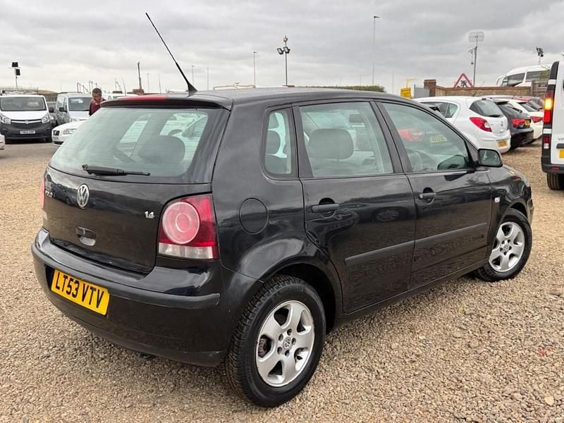 Used VW Polo S 75 HP (55 kW) 2003 Black Hatchback