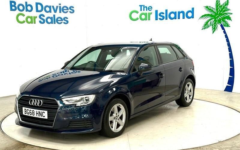 Used Audi A3 Sportback Business 116 HP (85 kW) 2018 Blue Hatchback