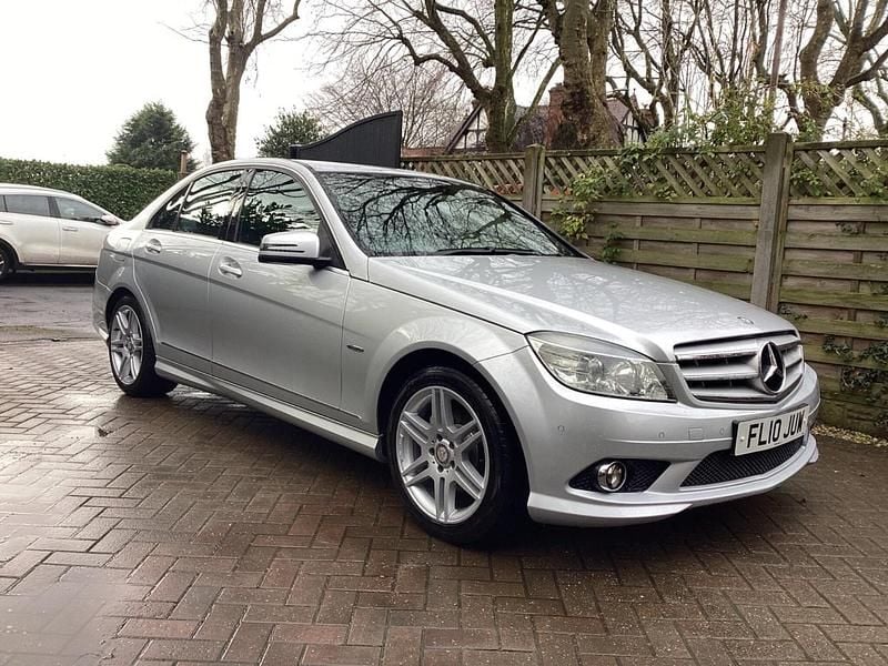 Used Mercedes C180 156 HP (114 kW) 2010 Silver Sedan