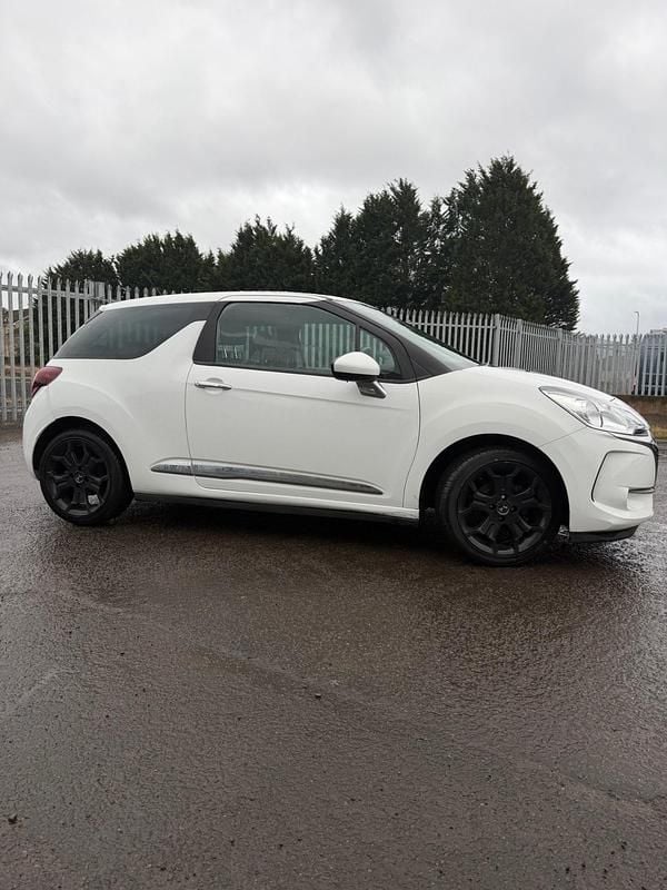 Used DS Automobiles DS3 Elegance 2016 White Hatchback