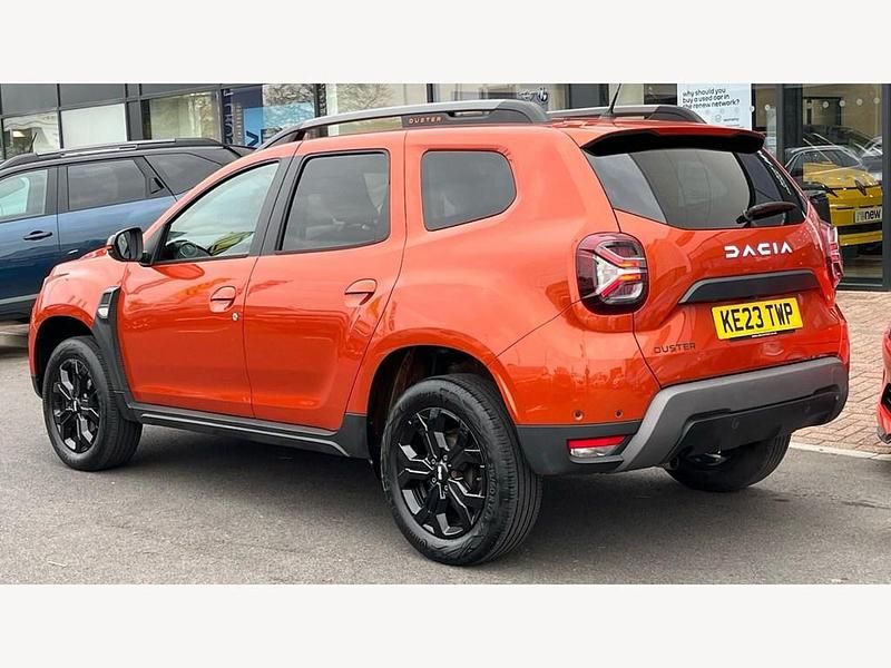 Begagnad Dacia Duster Extreme 2023 Orange SUV