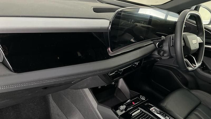 Used Audi Q6 e-tron S-Line 285 kW (388 HP) 2024 Black SUV