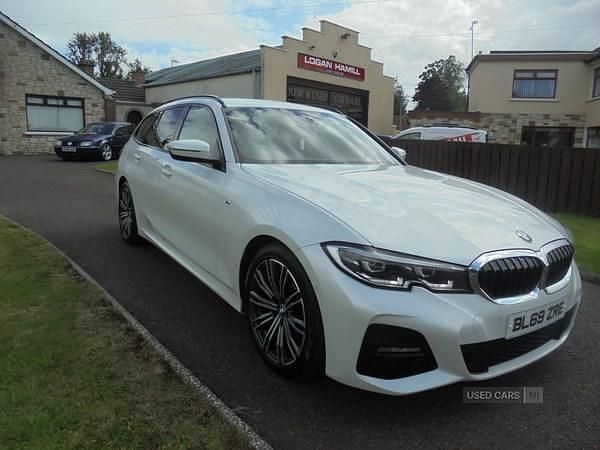 White Used 2020 BMW 320 M Sport Estate | £20,950 (Fair price) - Image 1/4