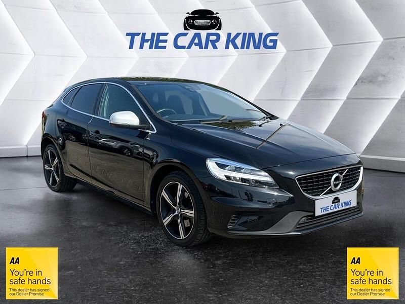 Black Used 2019 Volvo V40 R-Design Estate | £12,380 (Fair price) - Image 1/4