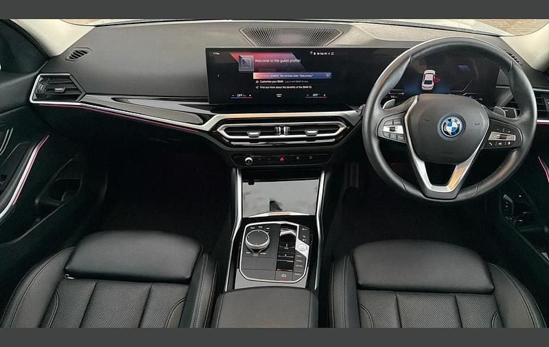 Used BMW 330e Sport Line 288 HP (211 kW) 2023 White Sedan