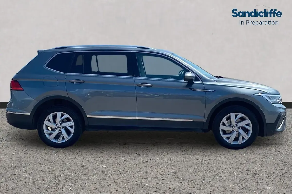 Used VW Tiguan Allspace 150 HP (110 kW) 2022 Grey SUV