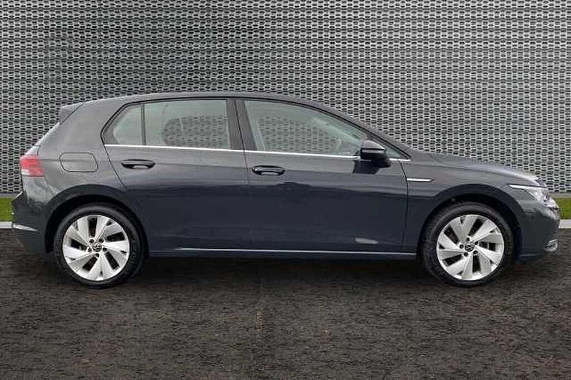 Used VW Golf VII 150 HP (110 kW) 2021 Hatchback
