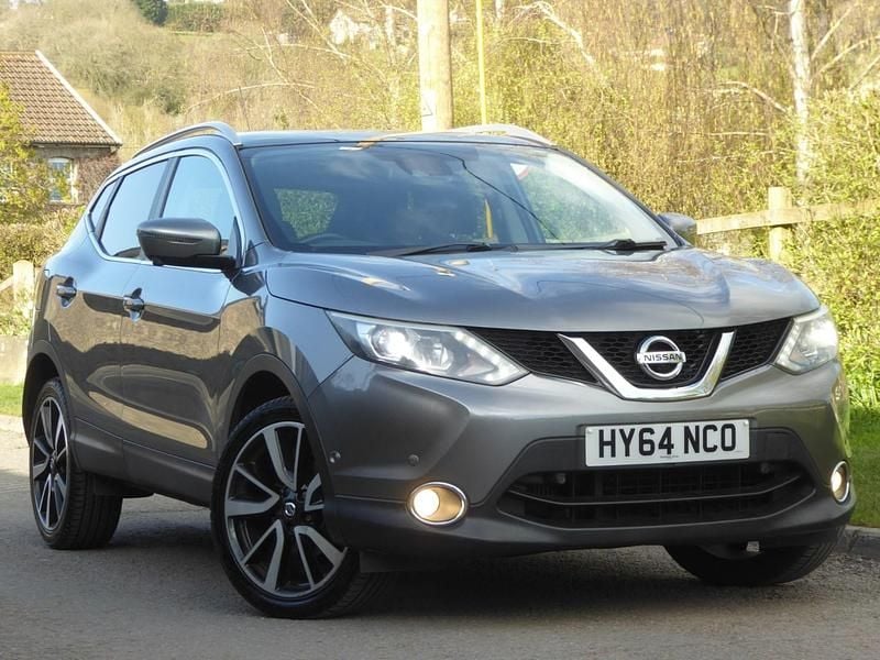 Used Nissan Qashqai Tekna 110 HP (80 kW) 2014 Grey SUV