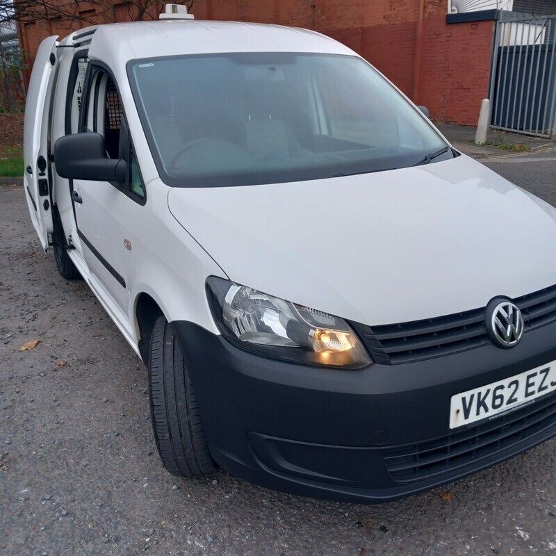 White Used 2012 VW Caddy MPV | £6,795 (Fair price) - Image 1/4