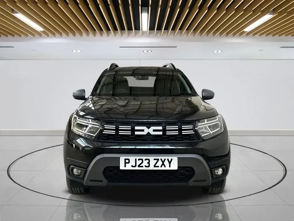 Second-hand Dacia Duster Journey 90 CP (66 kW) 2023 Negru SUV