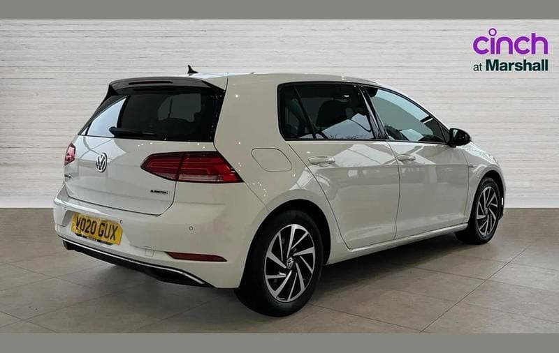 Used VW Golf VIII Edition 129 HP (94 kW) 2020 White Hatchback