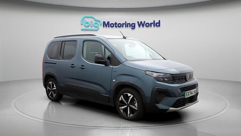 Used 2024 Peugeot e-Rifter GT MPV | £19,100 (Fair price) - Image 1/4