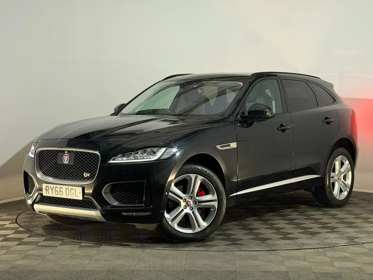 Used Jaguar F-Pace S 300 HP (220 kW) 2016 Black SUV