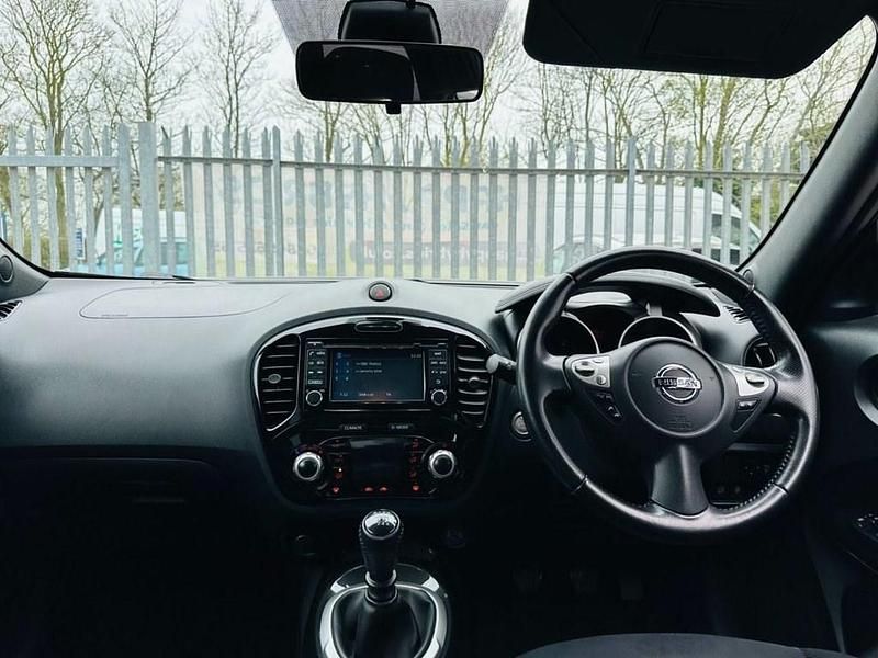 Used Nissan Juke N-Connecta 110 HP (80 kW) 2016 Black SUV