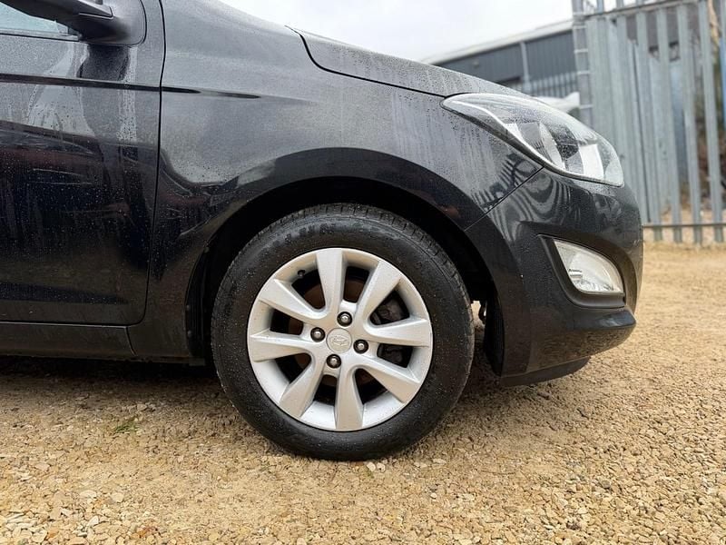 Used Hyundai i20 Active 85 HP (62 kW) 2013 Black Hatchback