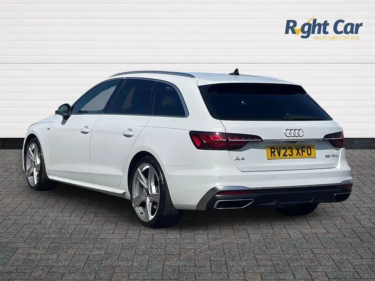 Used Audi A4 S-Line 150 HP (110 kW) 2023 White Estate