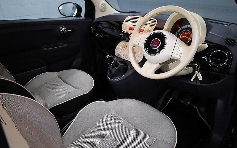 Used Fiat 500 Lounge 105 HP (77 kW) 2014 Mauve/purple Hatchback