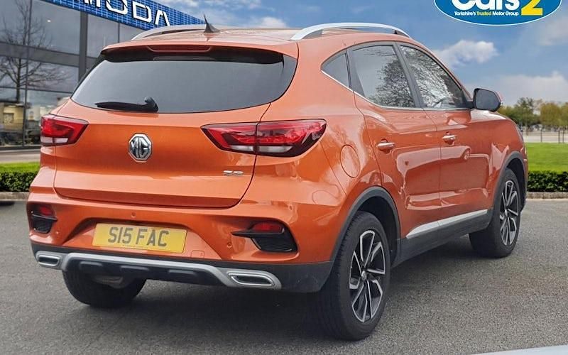 Used MG ZS Exclusive 111 HP (81 kW) 2024 Orange SUV