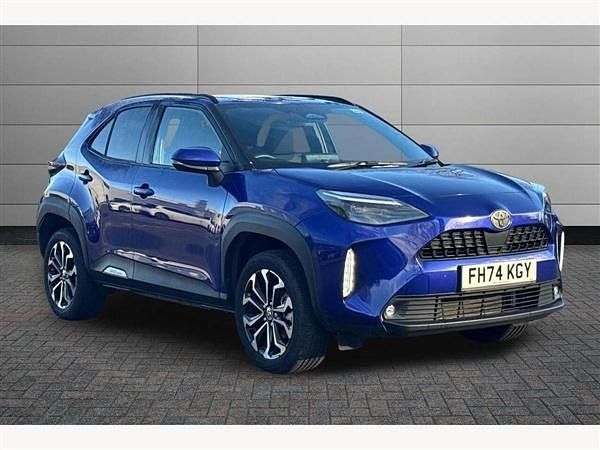 Blue Used 2025 Toyota Yaris Cross Design SUV | £23,801 (Fair price) - Image 1/3