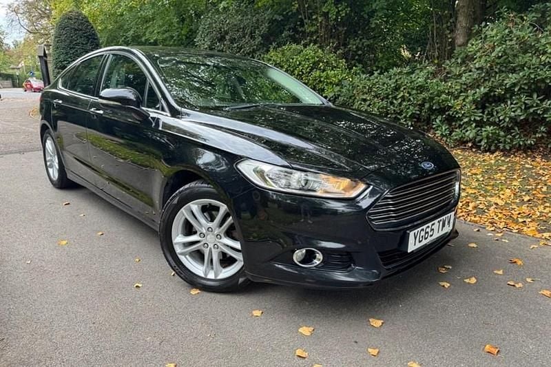 Black Used 2015 Ford Mondeo Titanium Hatchback | £4,450 (Good price) - Image 1/1