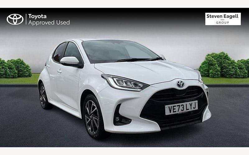 Used Toyota Yaris Hybrid Design 116 HP (85 kW) 2025 Hatchback