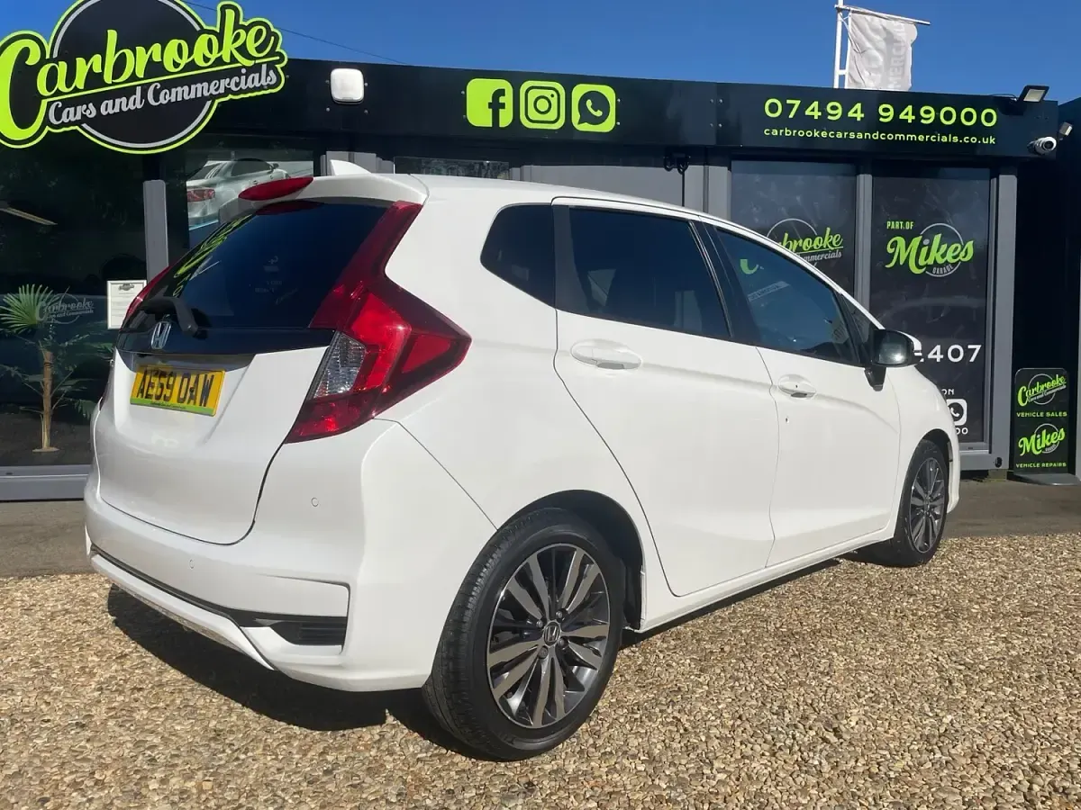 Begagnad Honda Jazz EX 102 HK (75 kW) 2019 Vit Halvkombi