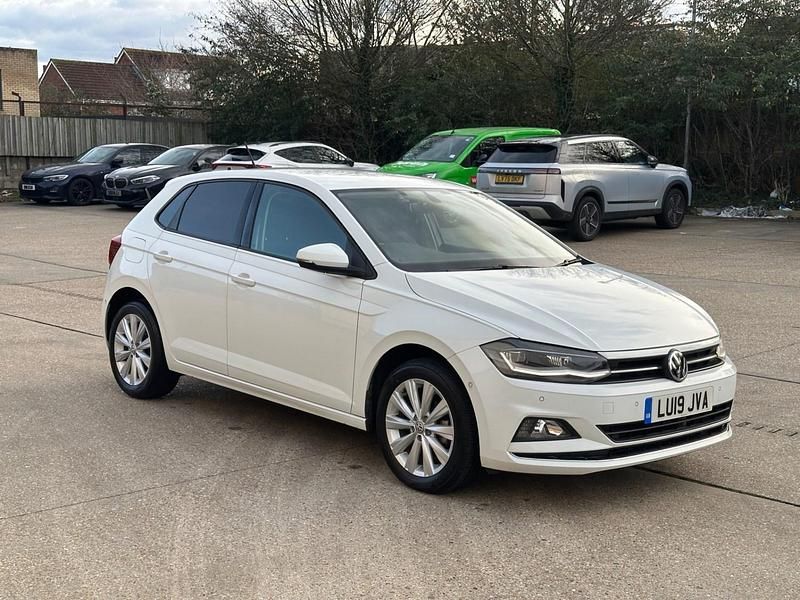 Begagnad VW Polo SEL 2019 Vit Halvkombi