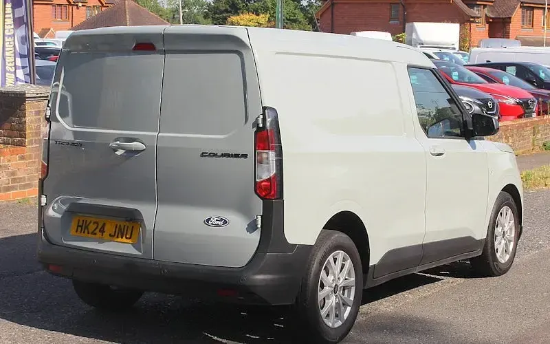 Used Ford Transit Courier Limited 125 HP (91 kW) 2024 Grey Van