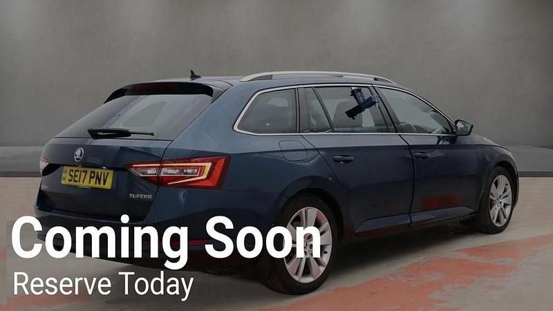 Usado Skoda Superb SE L Executive 190 CV (139 kW) 2017 Azul Familiar
