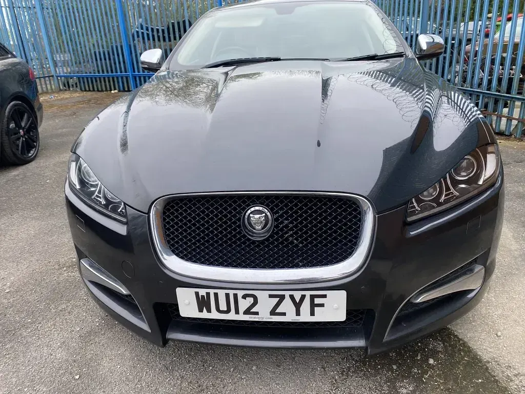 Używany Jaguar XF Portfolio 2012 Szary Sedan/Limuzyna
