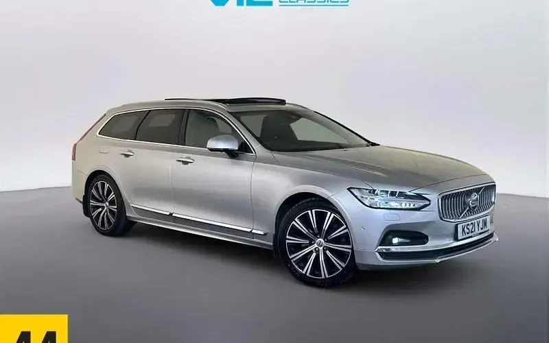Used Volvo V90 Inscription 235 HP (172 kW) 2021 Estate