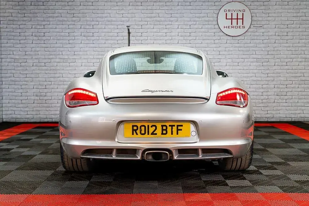Used Porsche Cayman 265 HP (194 kW) 2012 Silver Coupe