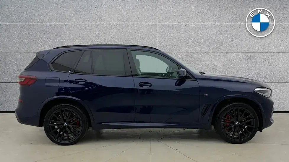 Used BMW X5 M Sport 335 HP (246 kW) 2021 Blue SUV