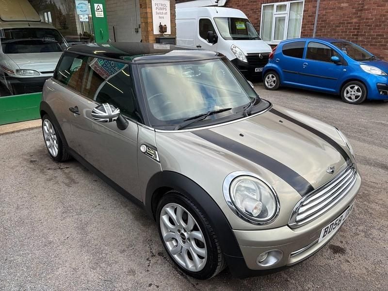 Używany Mini Cooper Hatch 2009 Srebrny Hatchback